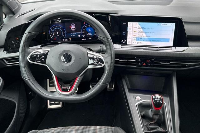 Photo of 2022 Oryx White Pearl Volkswagen Golf GTI
