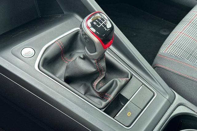 Photo of 2022 Oryx White Pearl Volkswagen Golf GTI