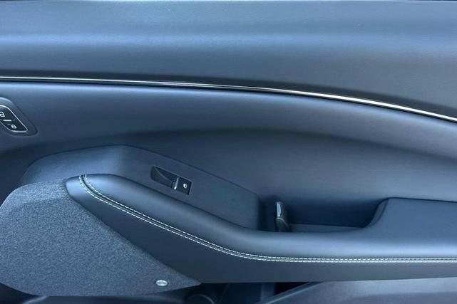 Photo of 2025 Glacier Gray Metallic TriCoat Ford Mustang Mach-E