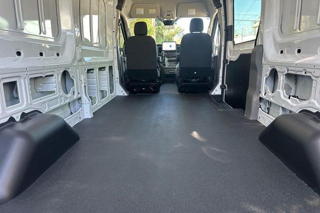 Photo of 2025  Ford Transit-350