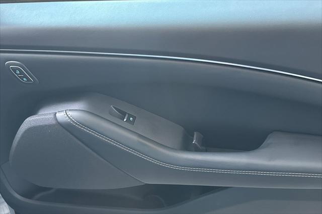 Photo of 2025 Glacier Gray Metallic TriCoat Ford Mustang Mach-E
