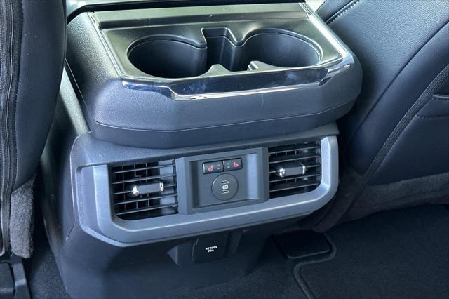 Photo of 2025 Antimatter Blue Metallic Ford F-150 Lightning