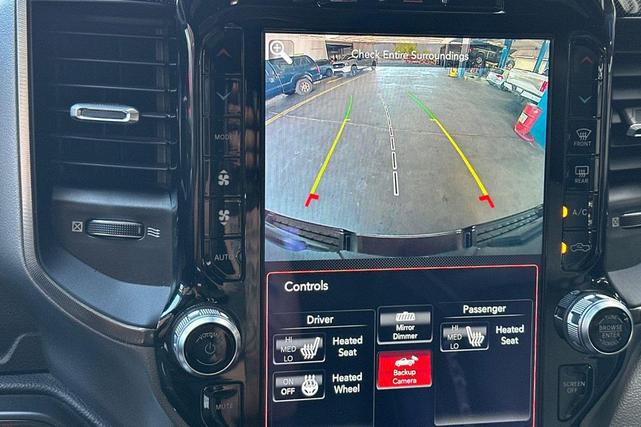 Photo of 2020 Granite Crystal Metallic Clearcoat RAM 1500