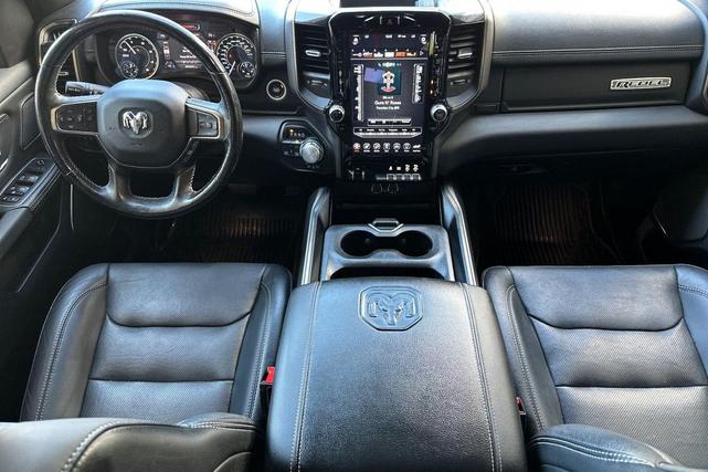 Photo of 2020 Granite Crystal Metallic Clearcoat RAM 1500