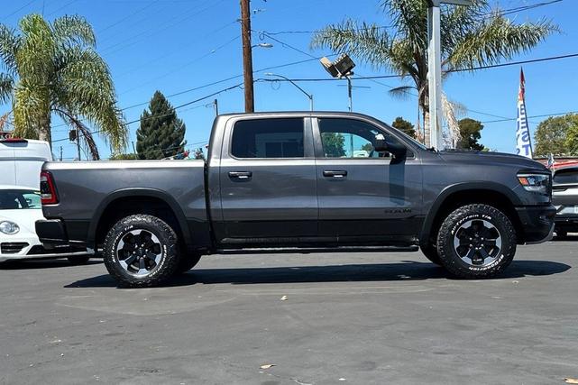 Photo of 2020 Granite Crystal Metallic Clearcoat RAM 1500
