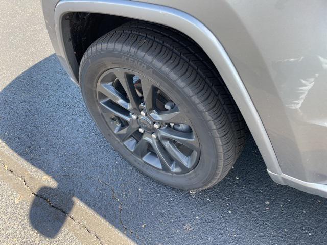 Photo of 2020 Billet Silver Metallic Clearcoat Jeep Grand Cherokee