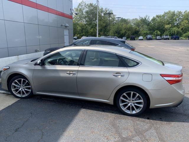 Photo of 2014 Creme Brulee Toyota Avalon