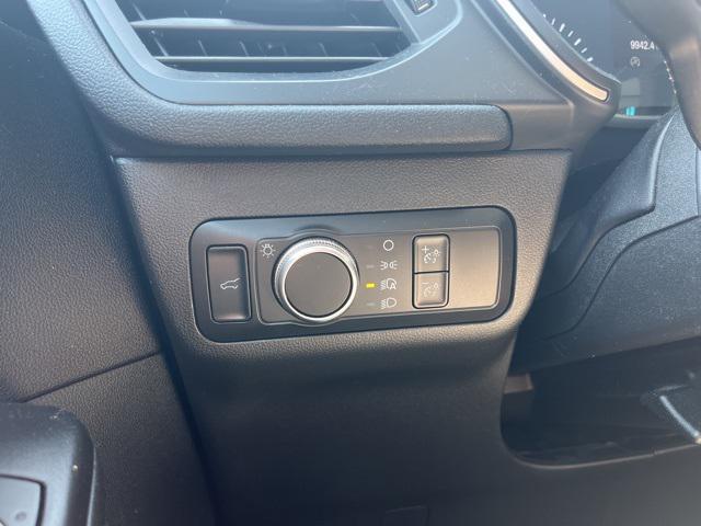 Photo of 2022 Iced Blue Silver Metallic Ford Escape