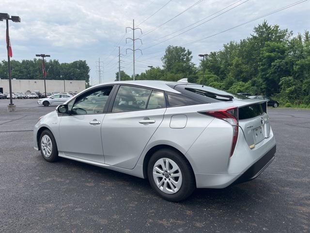 Photo of 2017 Classic Silver Toyota Prius