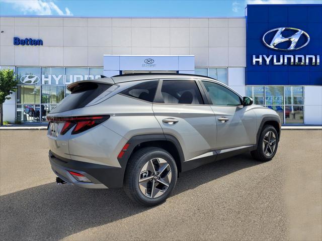 Photo of 2025 Shimmering Silver Hyundai TUCSON