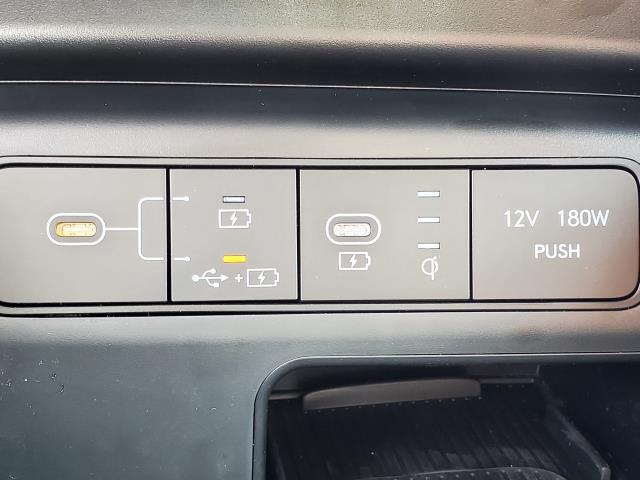 Photo of 2025 Shimmering Silver Hyundai TUCSON