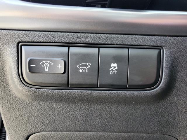 Photo of 2025 Shimmering Silver Hyundai TUCSON