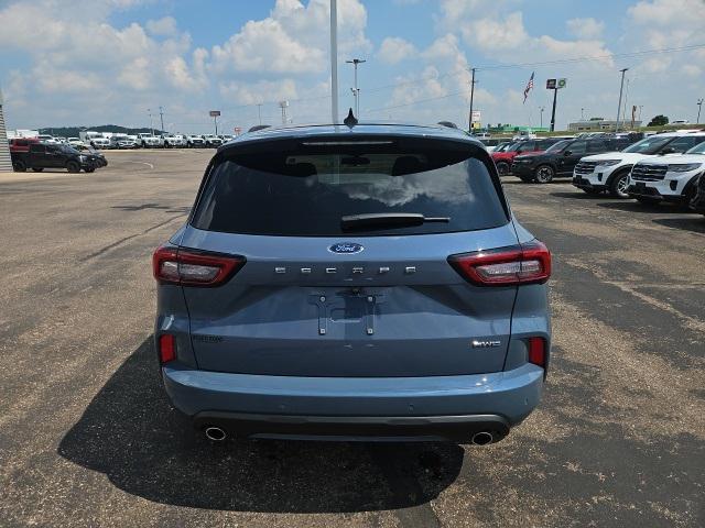 Photo of 2024 Vapor Blue Metallic Ford Escape