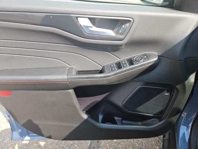 Photo of 2024 Vapor Blue Metallic Ford Escape