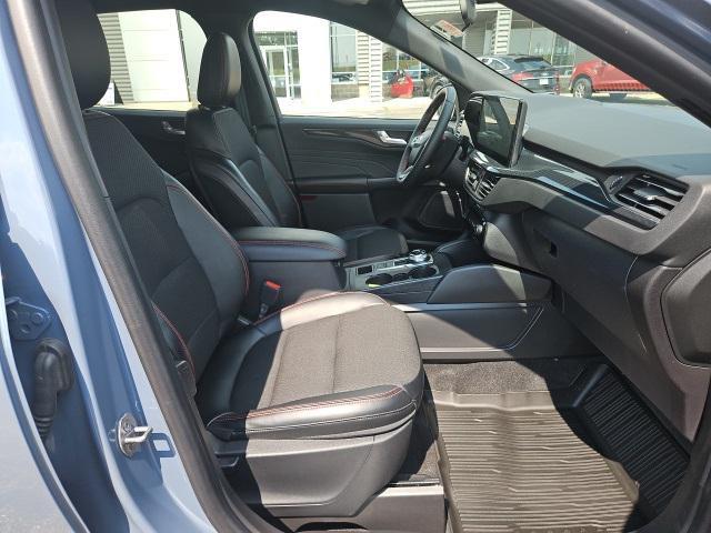 Photo of 2024 Vapor Blue Metallic Ford Escape