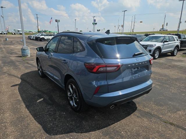 Photo of 2024 Vapor Blue Metallic Ford Escape
