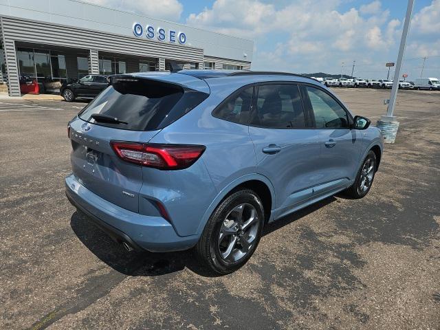 Photo of 2024 Vapor Blue Metallic Ford Escape
