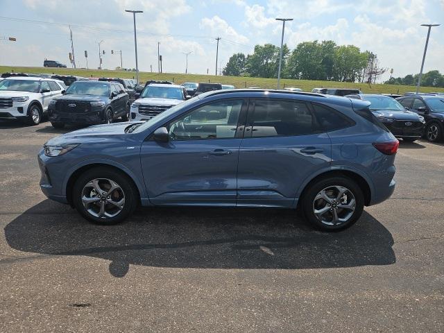 Photo of 2024 Vapor Blue Metallic Ford Escape