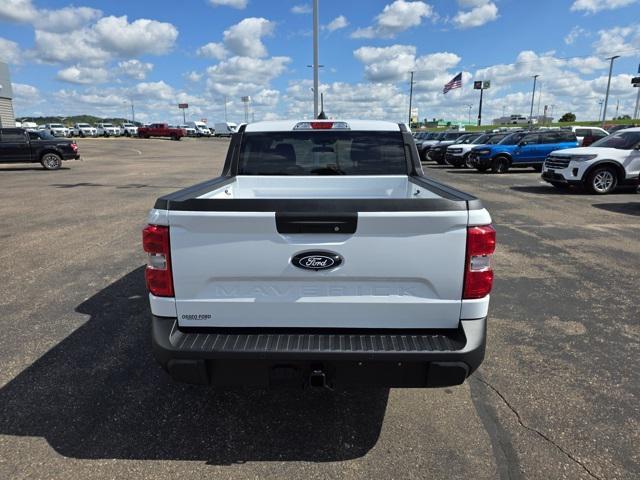 Photo of 2025 Oxford White Ford Maverick