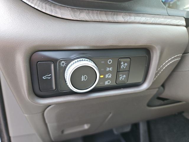 Photo of 2023 Agate Black Metallic Ford Explorer