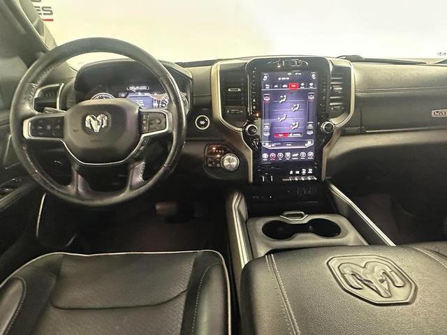 Photo of 2019 Diamond Black Crystal Pearlcoat RAM 1500