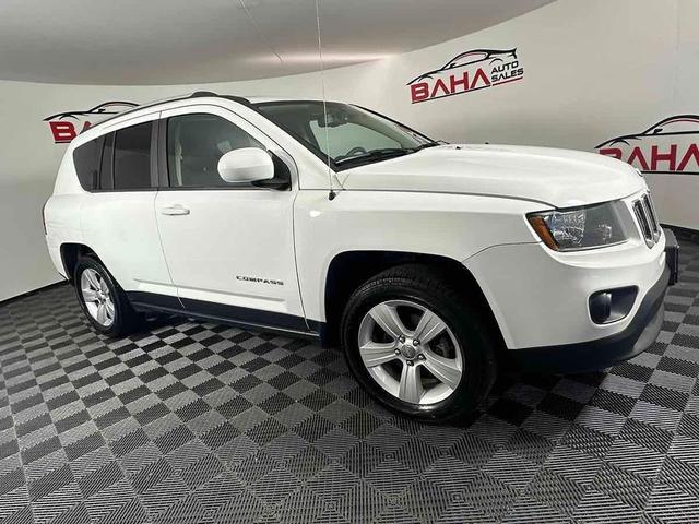 Photo of 2017 Bright White Clearcoat Jeep Compass