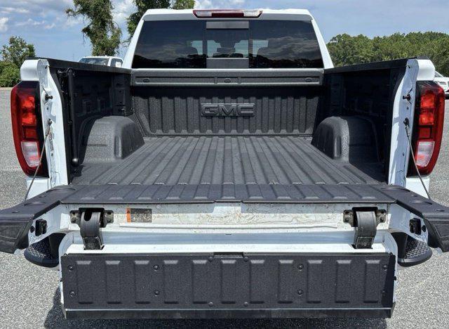 Photo of 2025 Summit White GMC Sierra 1500
