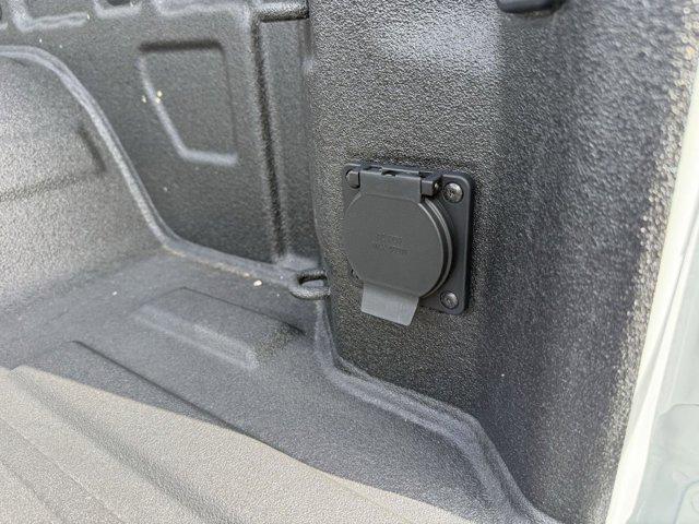 Photo of 2025 Summit White GMC Sierra 1500