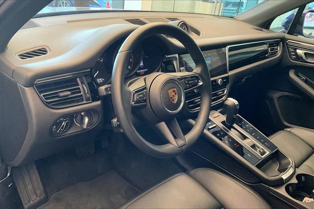 Photo of 2024 Gentian Blue Metallic Porsche Macan