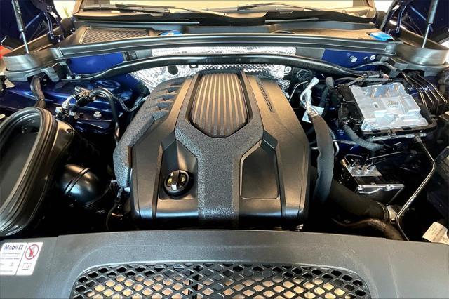 Photo of 2024 Gentian Blue Metallic Porsche Macan