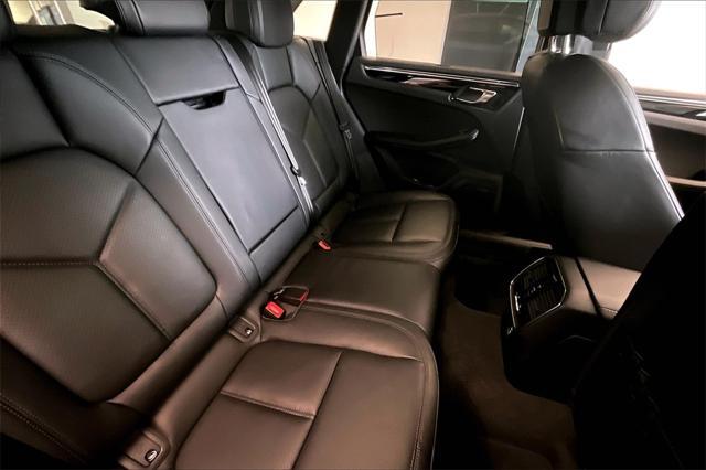 Photo of 2024 Gentian Blue Metallic Porsche Macan