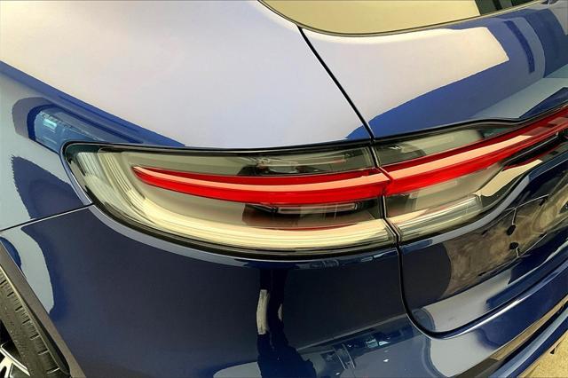 Photo of 2024 Gentian Blue Metallic Porsche Macan
