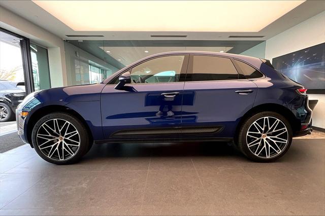 Photo of 2024 Gentian Blue Metallic Porsche Macan