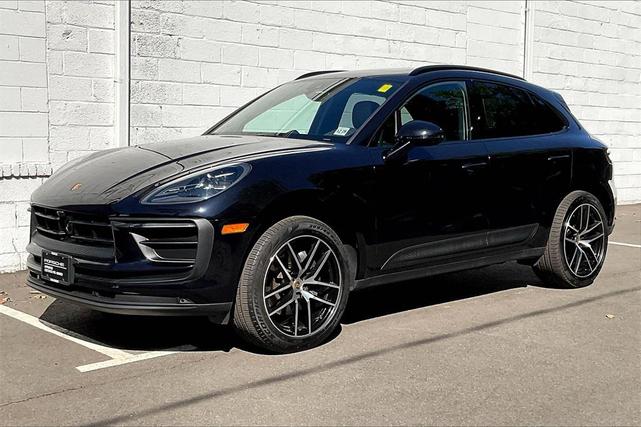 Photo of 2025 Jet Black Metallic Porsche Macan