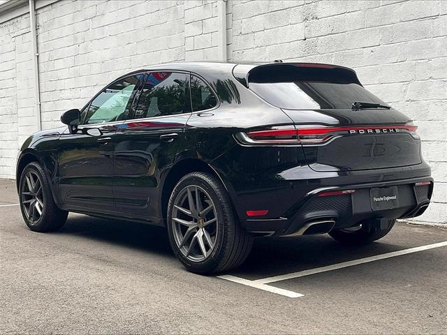 Photo of 2022 Black Porsche Macan