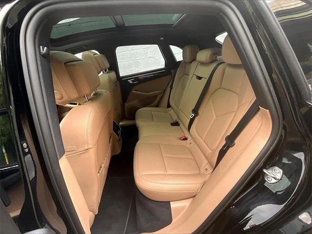 Photo of 2022 Black Porsche Macan