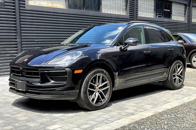 Photo of 2025 Jet Black Metallic Porsche Macan