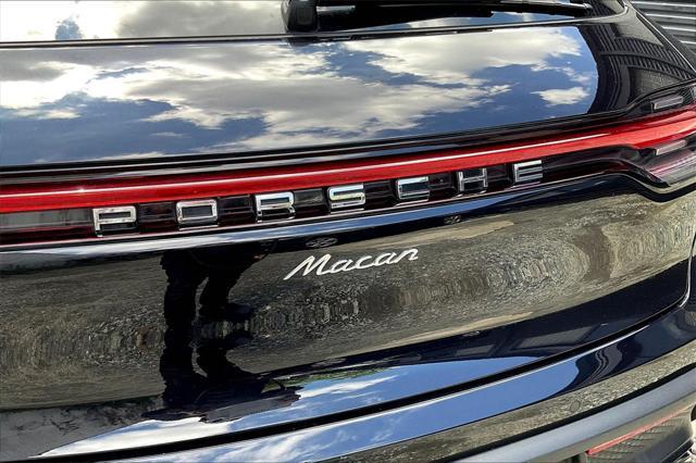 Photo of 2025 Jet Black Metallic Porsche Macan
