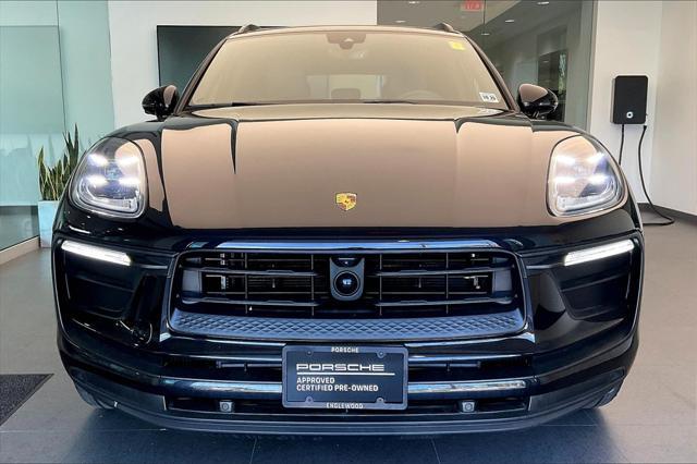 Photo of 2025 Jet Black Metallic Porsche Macan