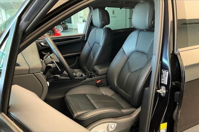 Photo of 2025 Jet Black Metallic Porsche Macan