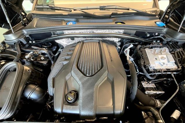 Photo of 2025 Jet Black Metallic Porsche Macan