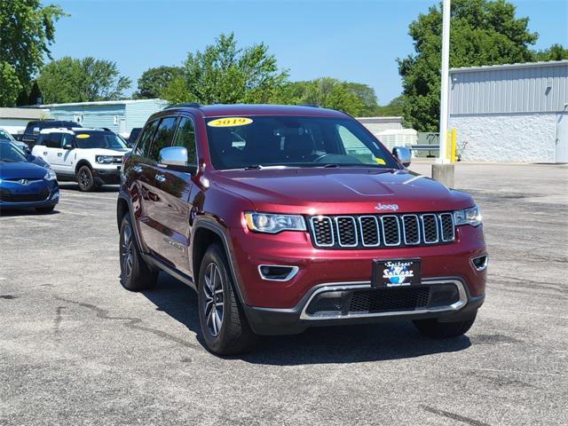 Photo of 2019 Velvet Red Pearlcoat Jeep Grand Cherokee