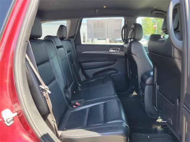 Photo of 2019 Velvet Red Pearlcoat Jeep Grand Cherokee