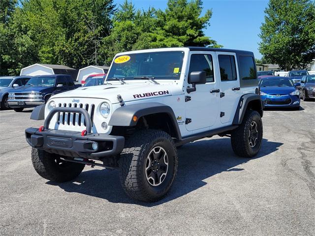 Photo of 2015 Bright White Clearcoat Jeep Wrangler Unlimited
