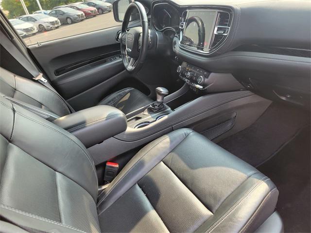 Photo of 2022 DB Black Crystal Clearcoat Dodge Durango