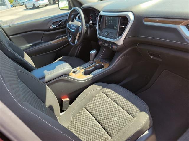 Photo of 2018 Black Cherry Metallic GMC Acadia