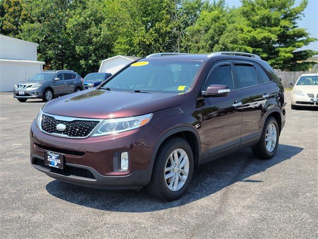 Photo of 2014 Maroon Kia Sorento