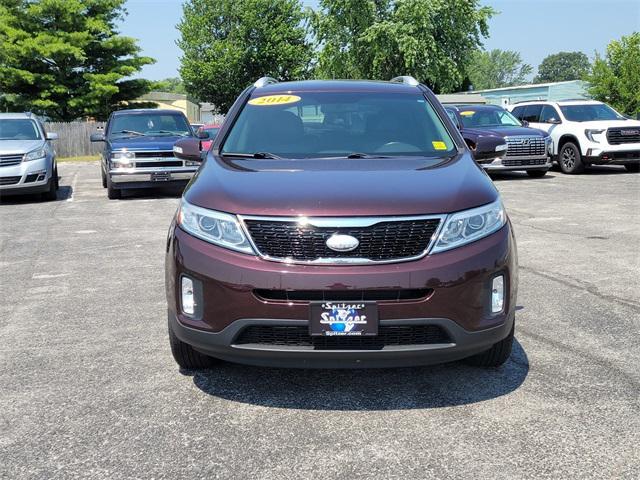 Photo of 2014 Maroon Kia Sorento