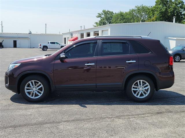 Photo of 2014 Maroon Kia Sorento