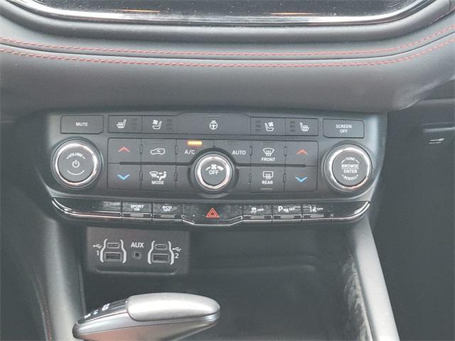 Photo of 2024 Vapor Gray Dodge Durango
